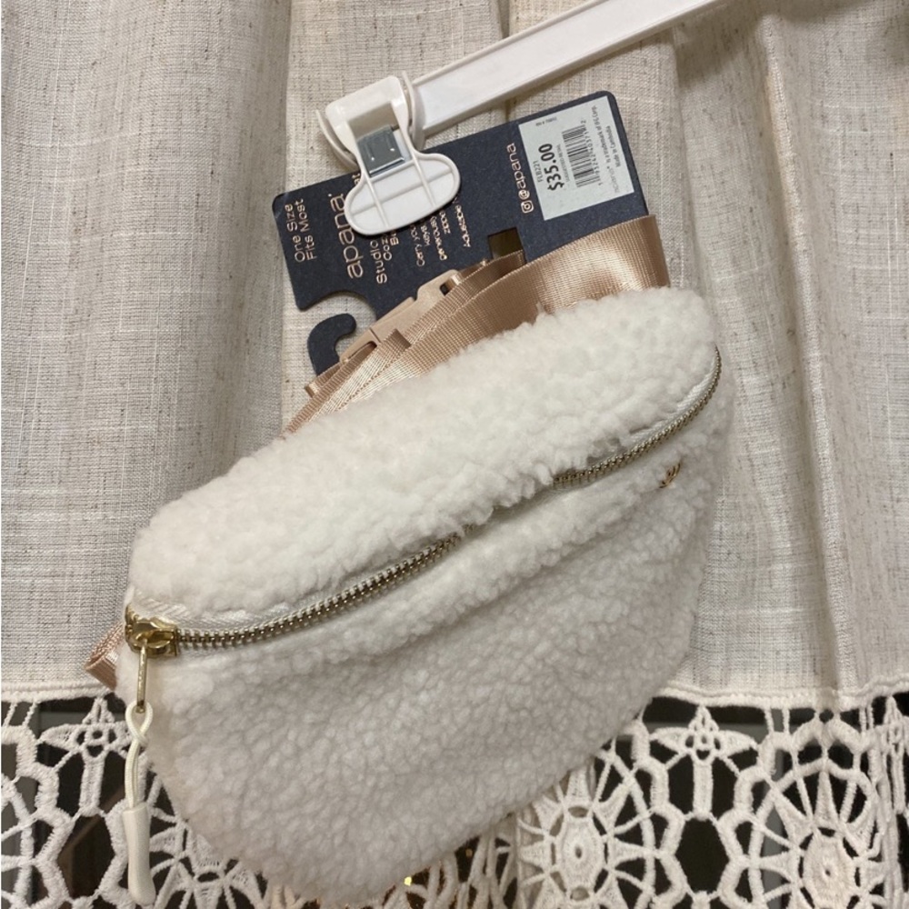 Apana NWT cozy Sherpa belt bag